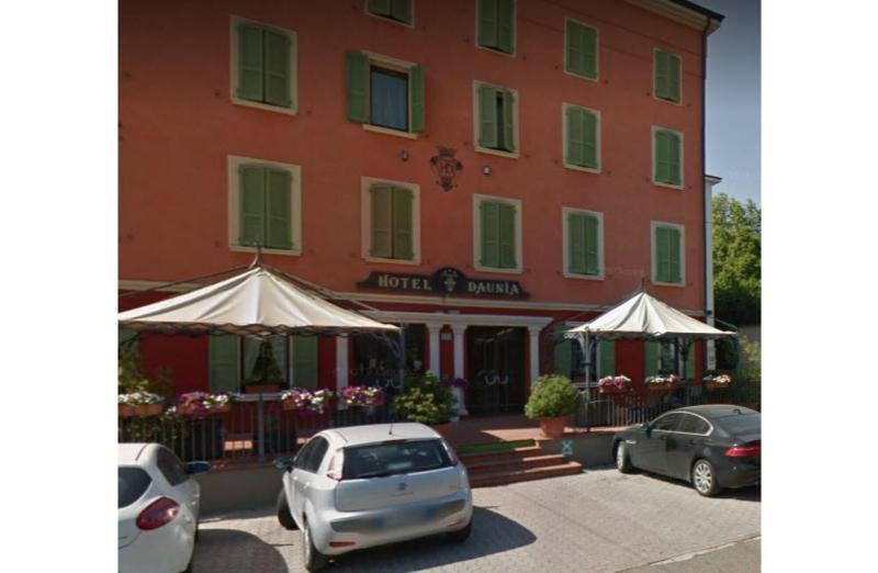 Hotel Daunia Modena Bagian luar foto